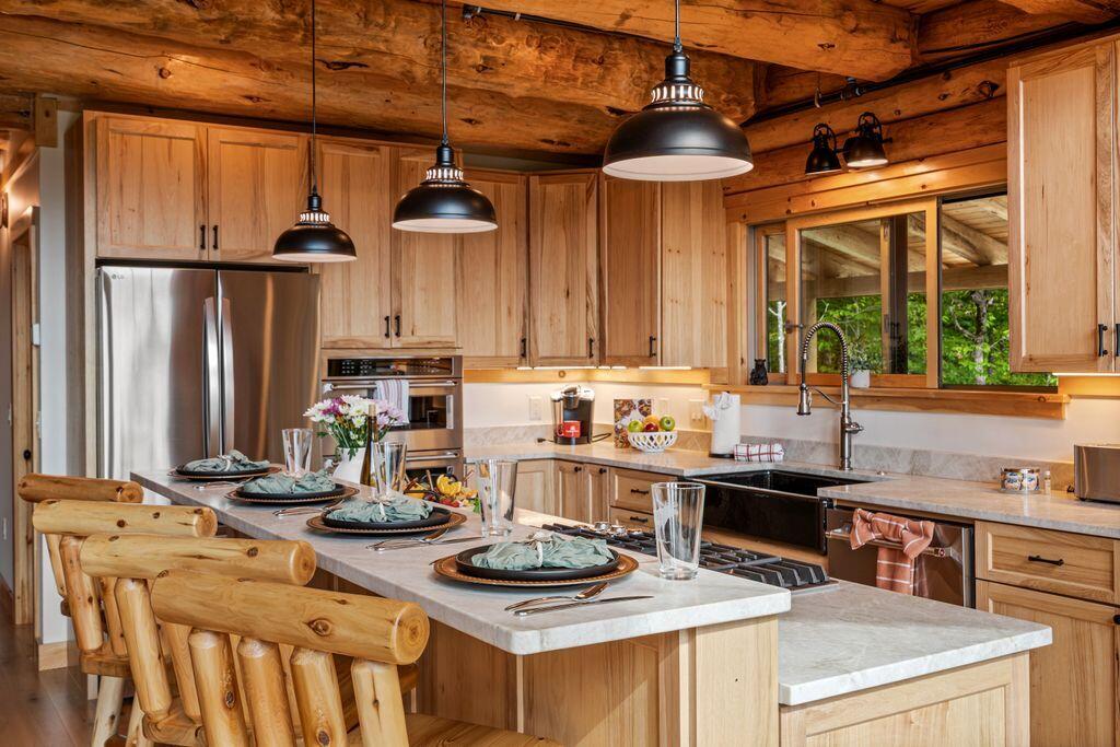 366 Glades View Avenue, Newry, ME, 04261