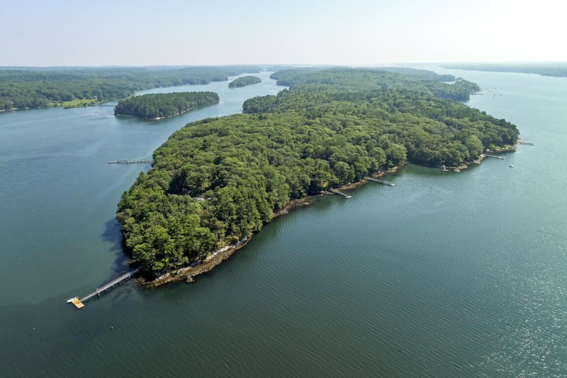 44 Stone Point Lane, Boothbay, ME, 04537