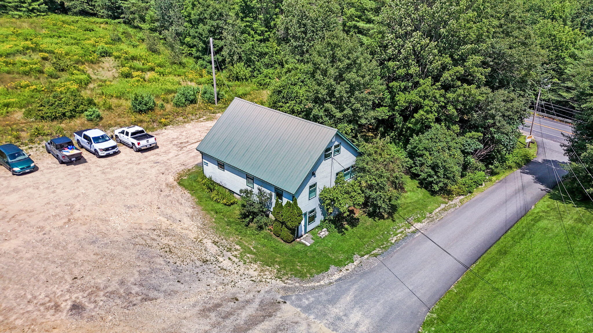 783 Auburn Road, Peru, ME, 04290