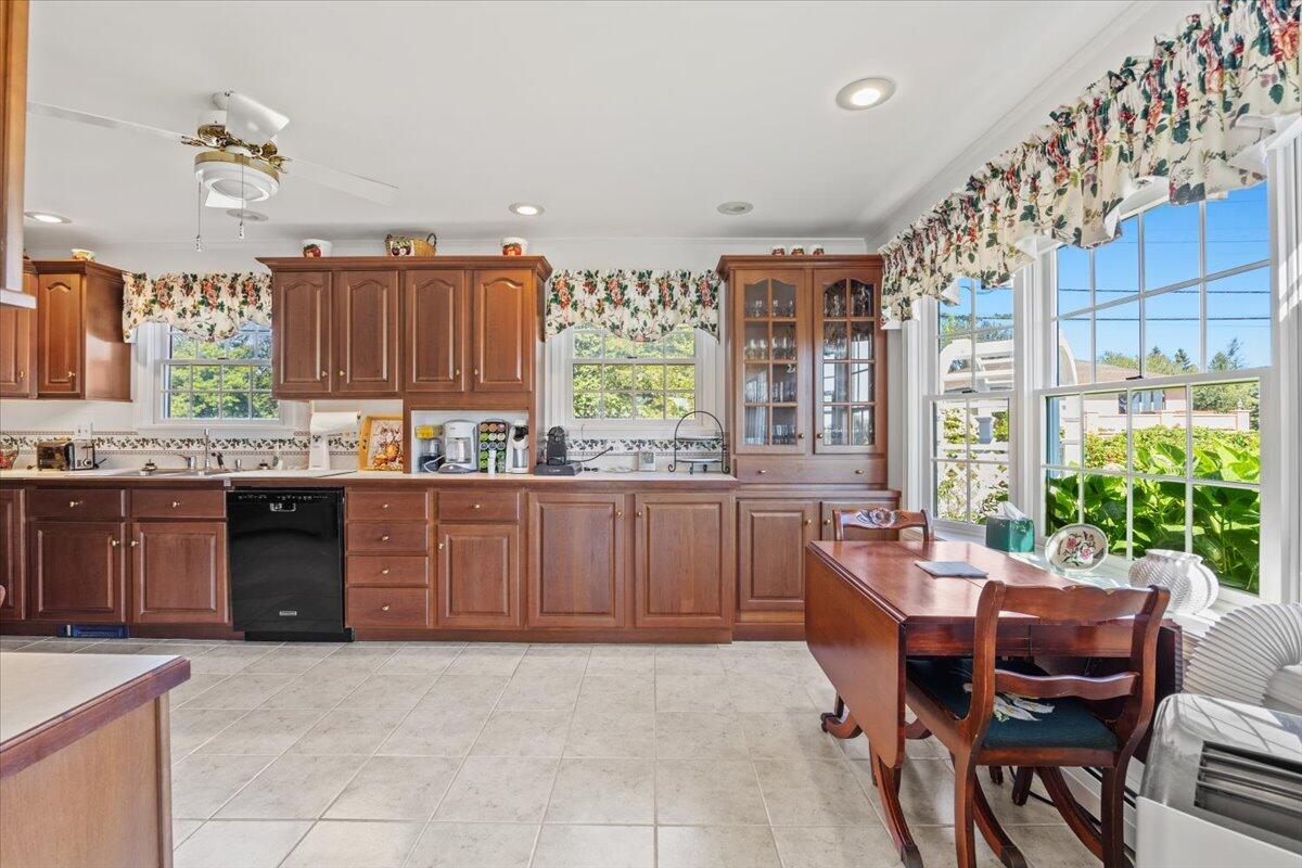 129 Fortunes Rocks Road, Biddeford, ME, 04005