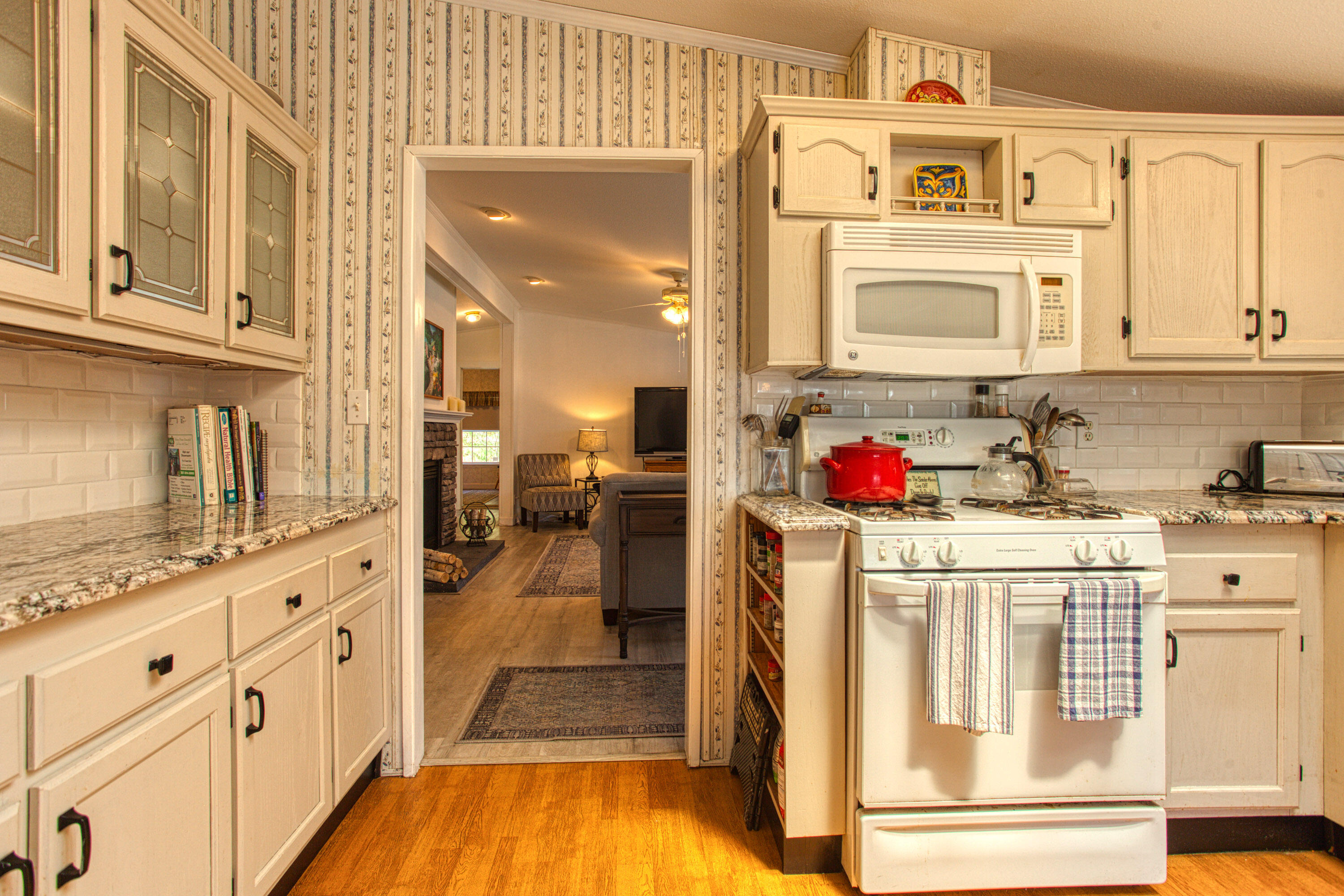75 Reed Road, Boothbay Harbor, ME, 04538