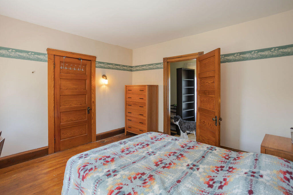 72 Main Street, Peru, ME, 04290