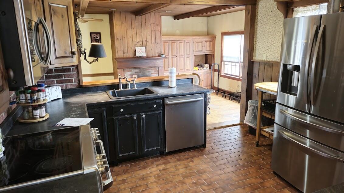 12 Schoolhouse Lane, Hampden, ME, 04444