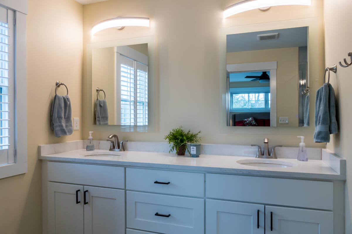 33 Eastfield Drive, Gray, ME, 04039