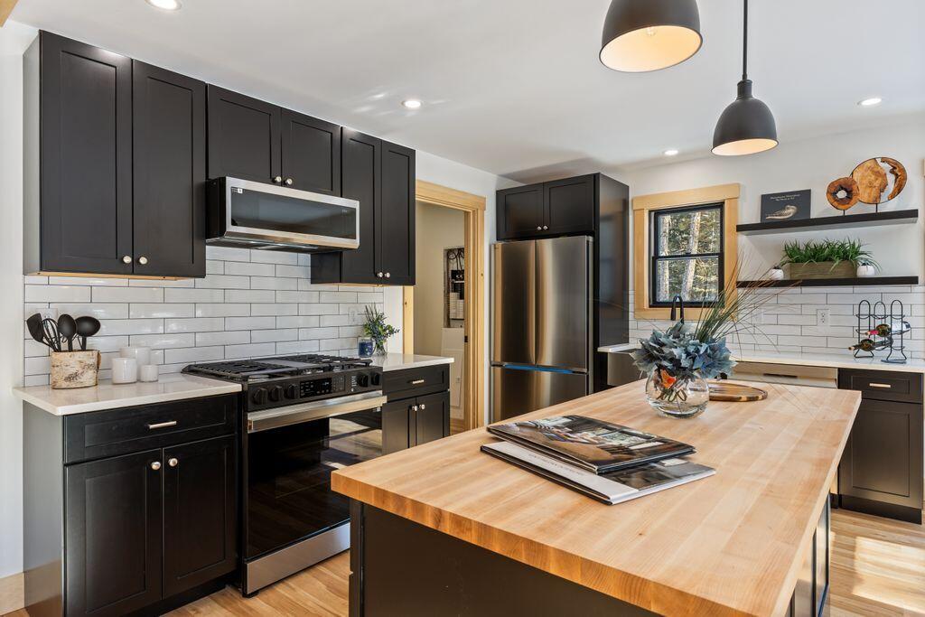 62 East Point Way, Norway, ME, 04268