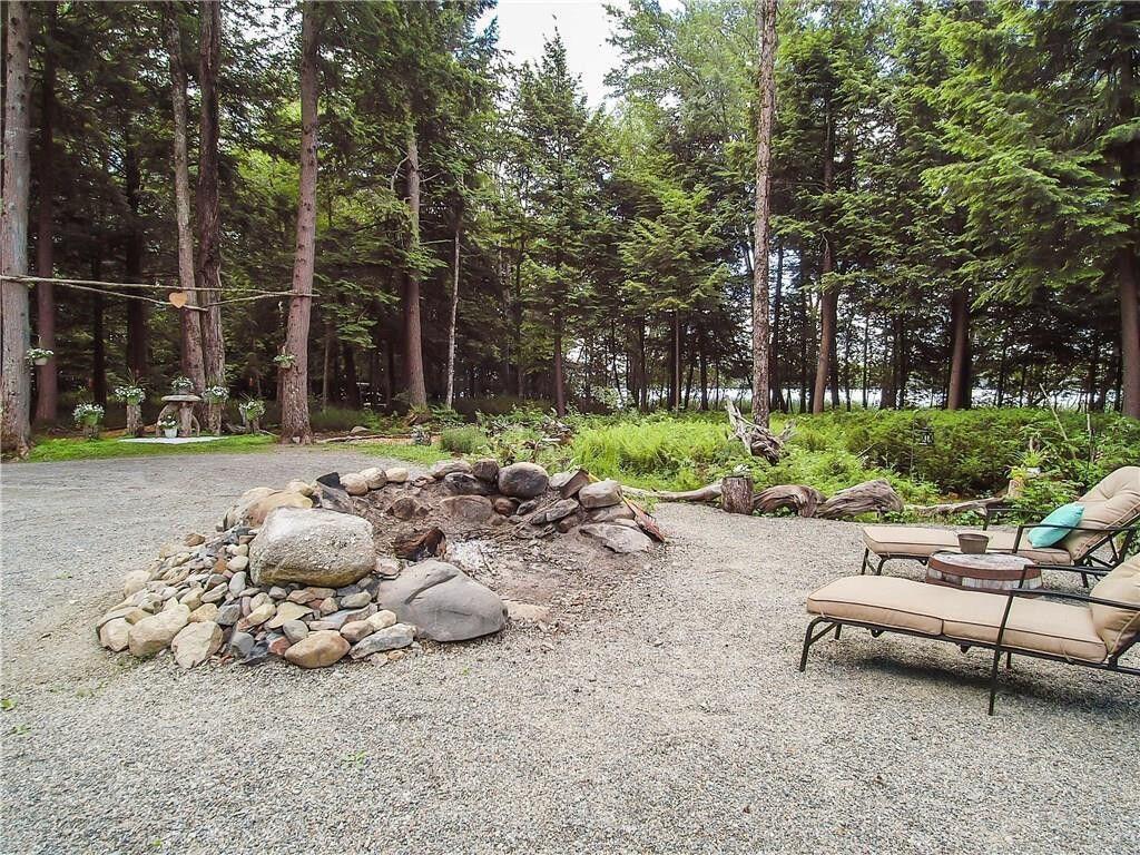 37 Loon Drive, Newport, ME, 04953