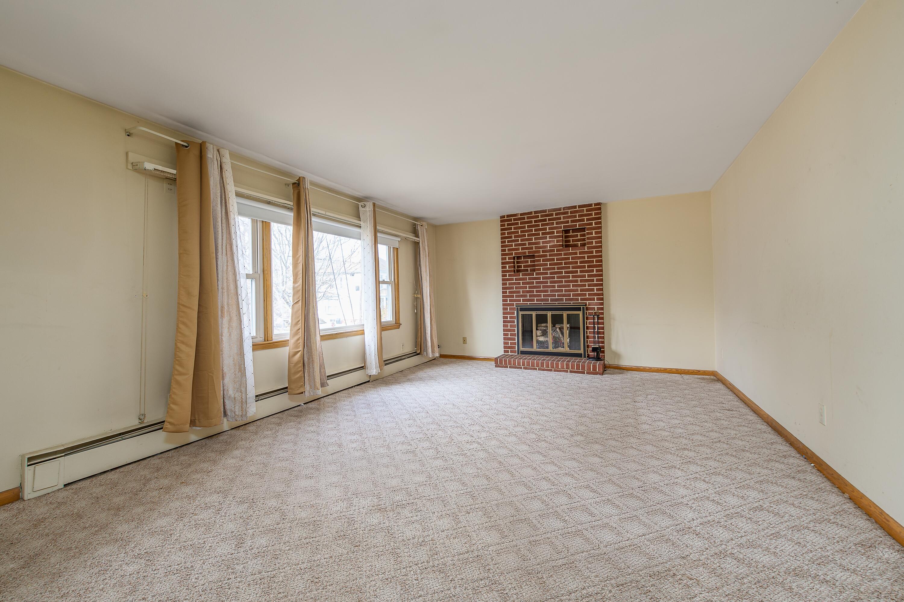 24 Highland Avenue, Lewiston, ME, 04240