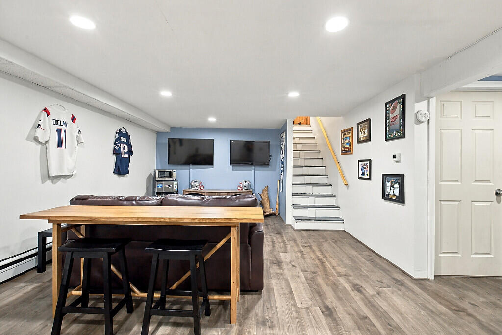 14 Windsor Terrace, Farmingdale, ME 04344 34_BP5A5746_DxO_mls
