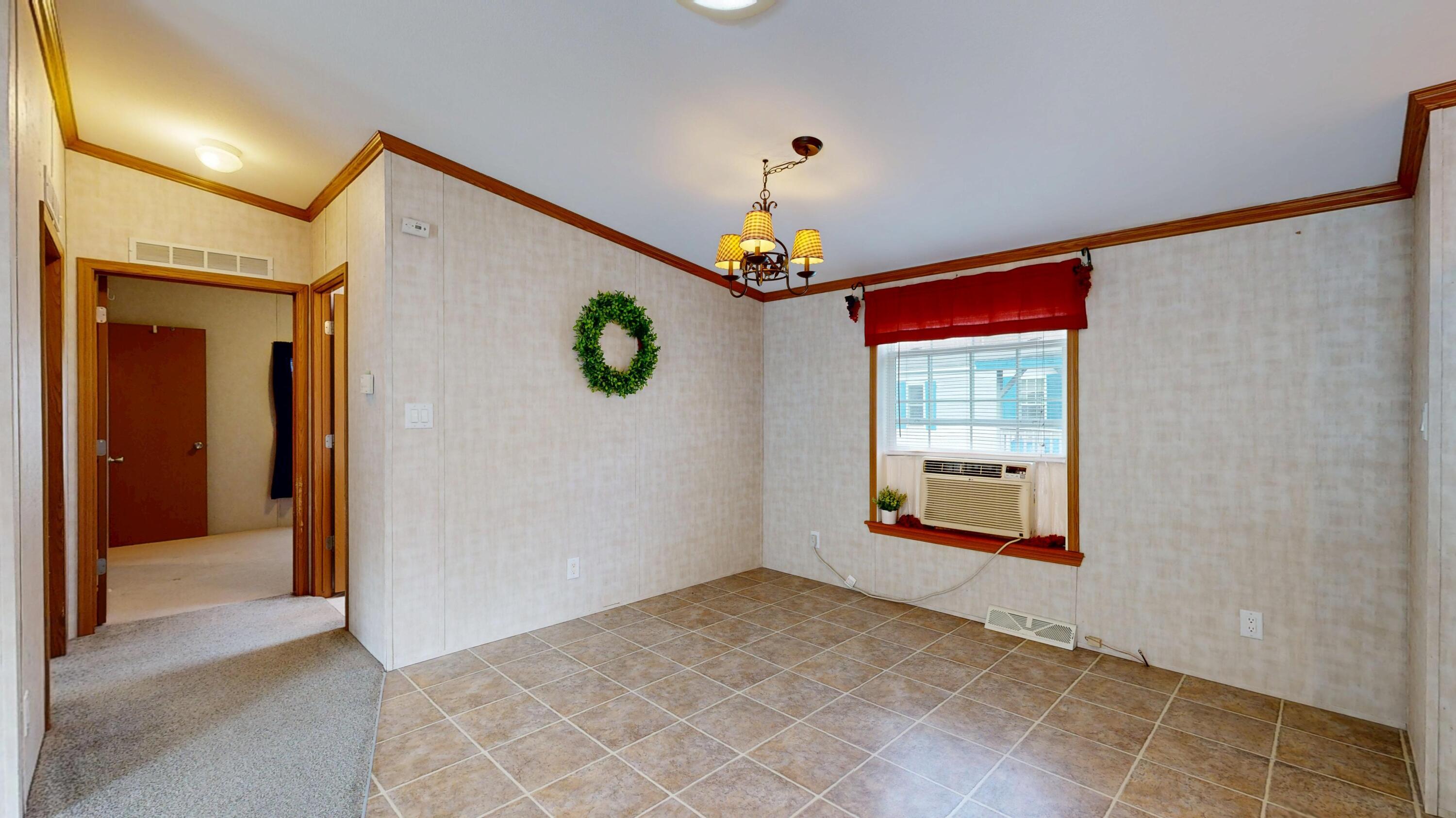 13 Evergreen Road, Lewiston, ME, 04240