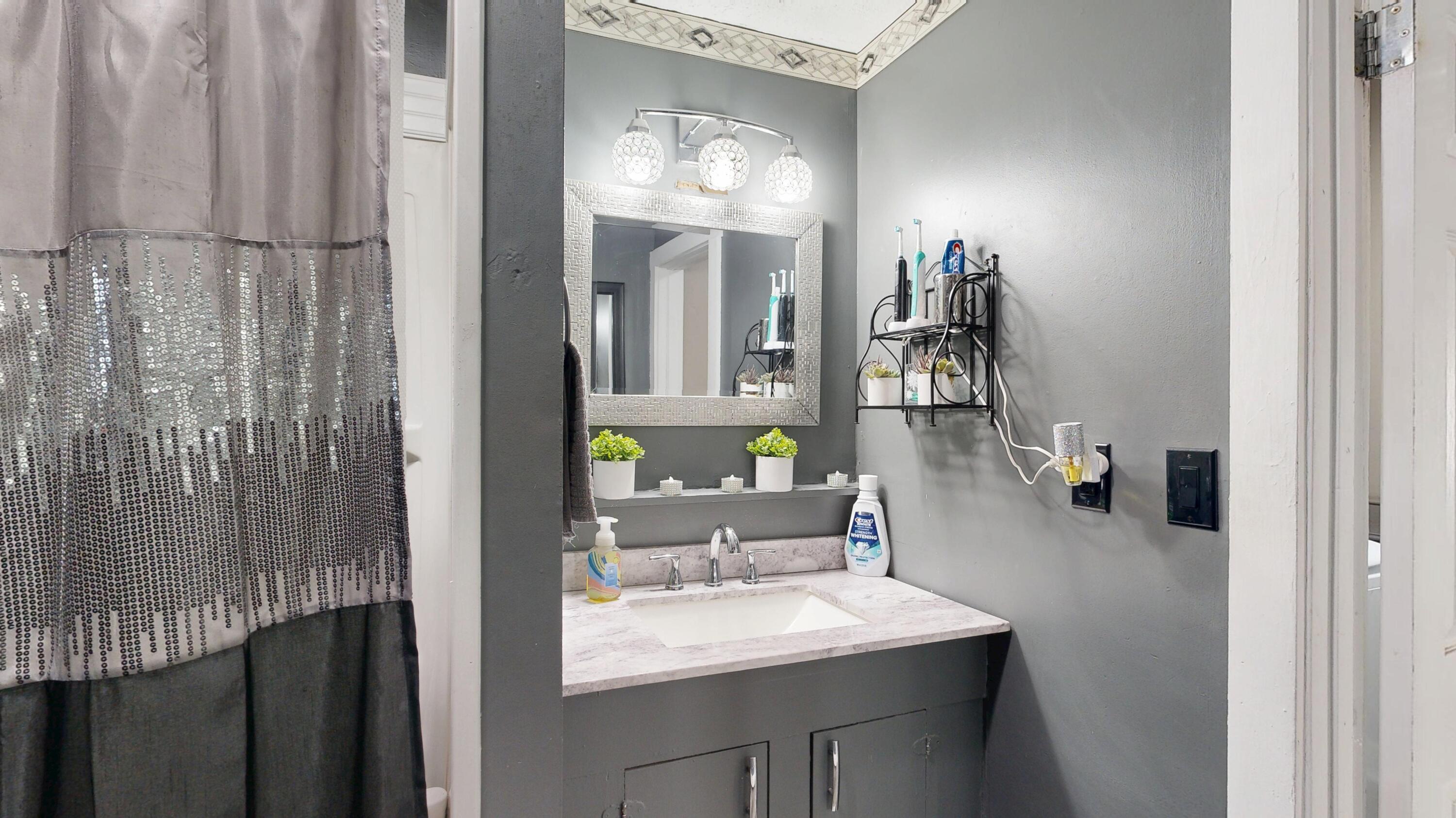 26 Holland Street, Lewiston, ME, 04240