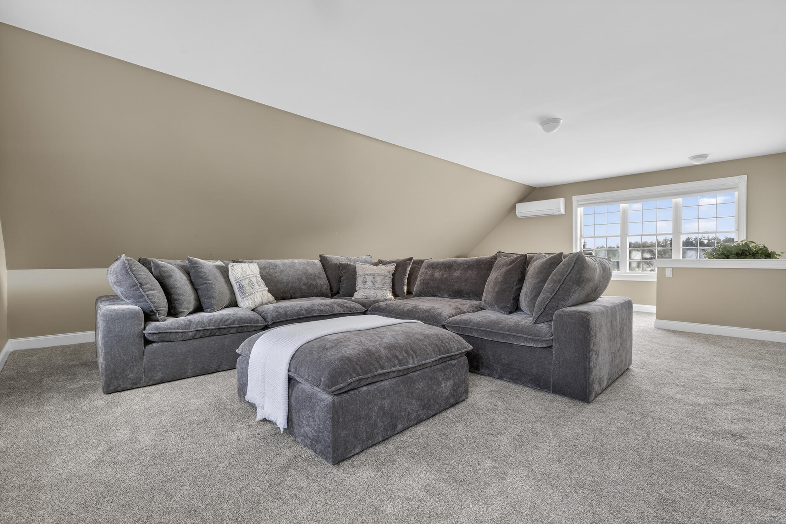 10 Stockholm Drive, Cumberland, ME, 04021