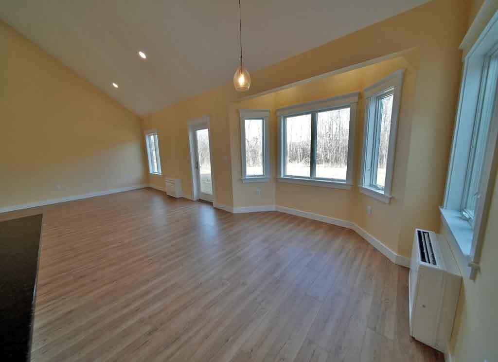 15 Lilac Lane, Houlton, ME, 04730