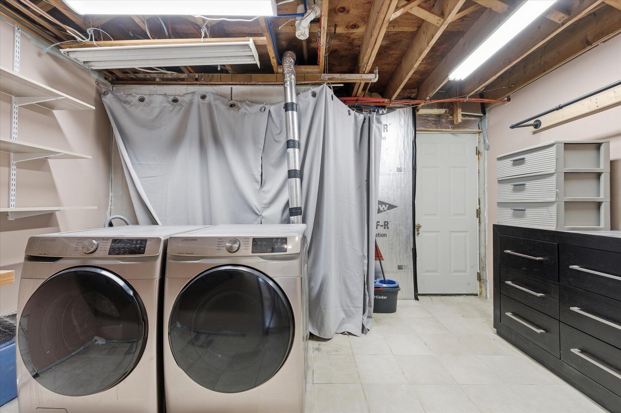 32 Charles Drive, Holden, ME, 04429