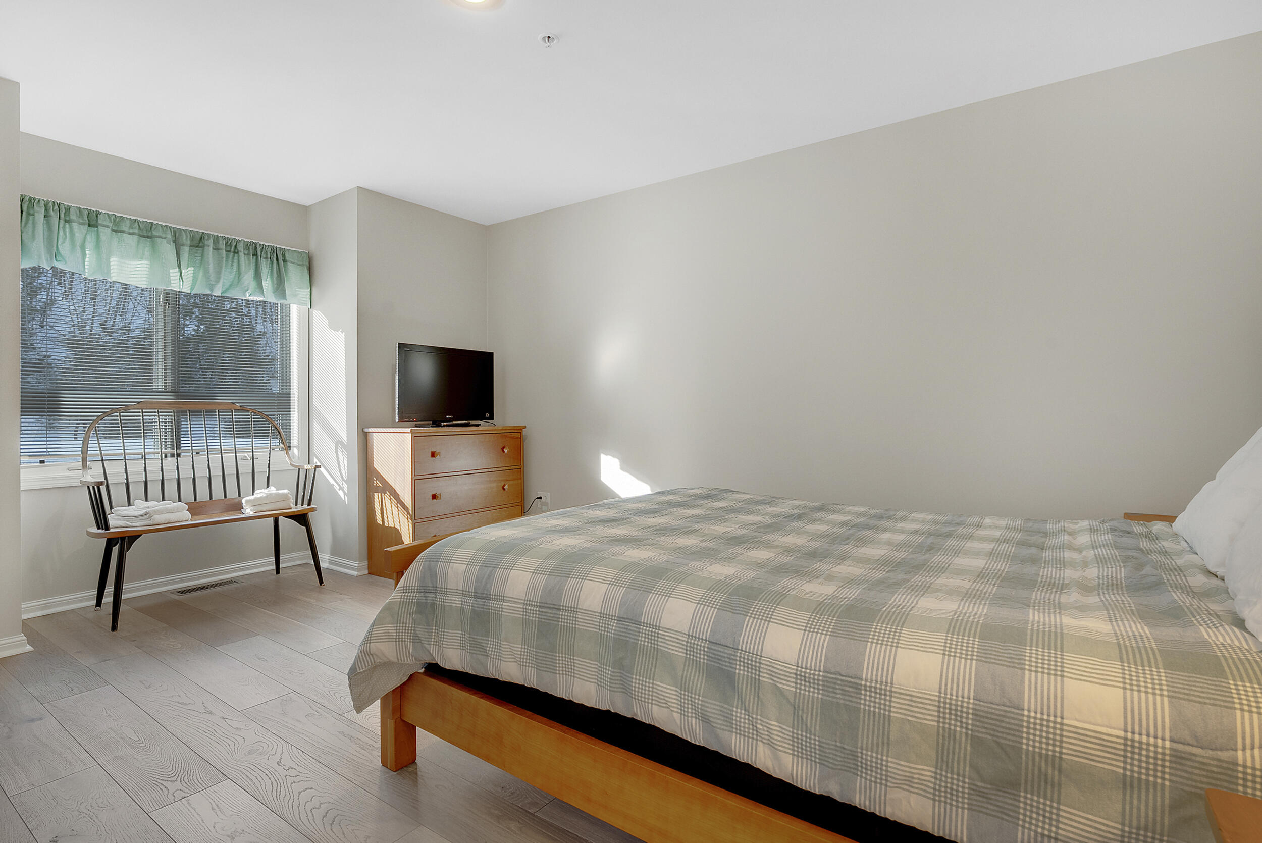 16 Jibe Road Road UNIT O-1, Newry, ME, 04261