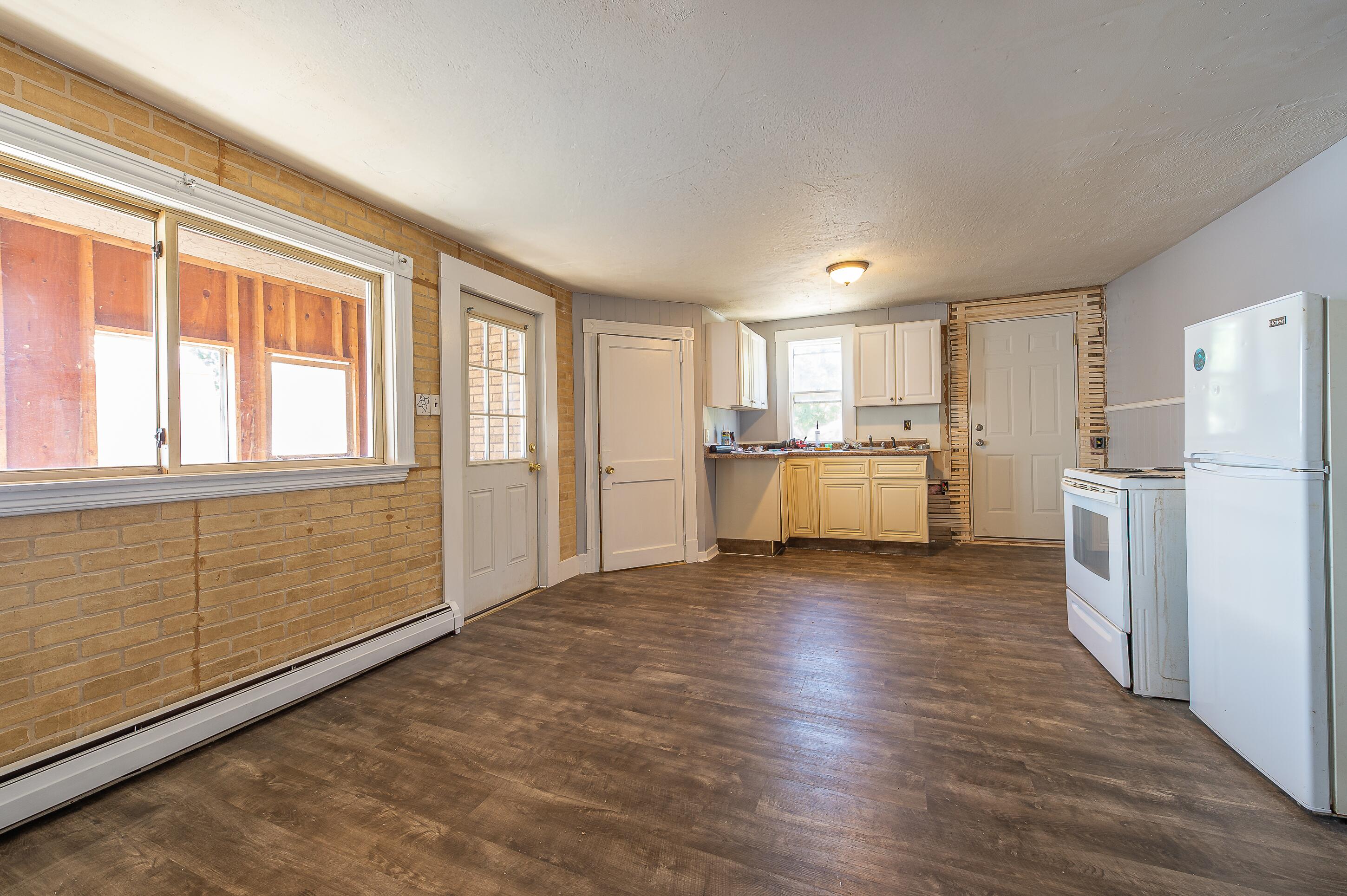 39 Carlton Avenue, Mexico, ME, 04257