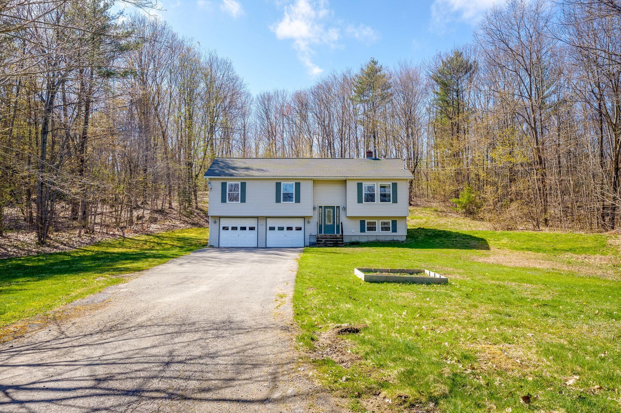 Photo of 2044 Eight Rod Road Sidney ME 04330