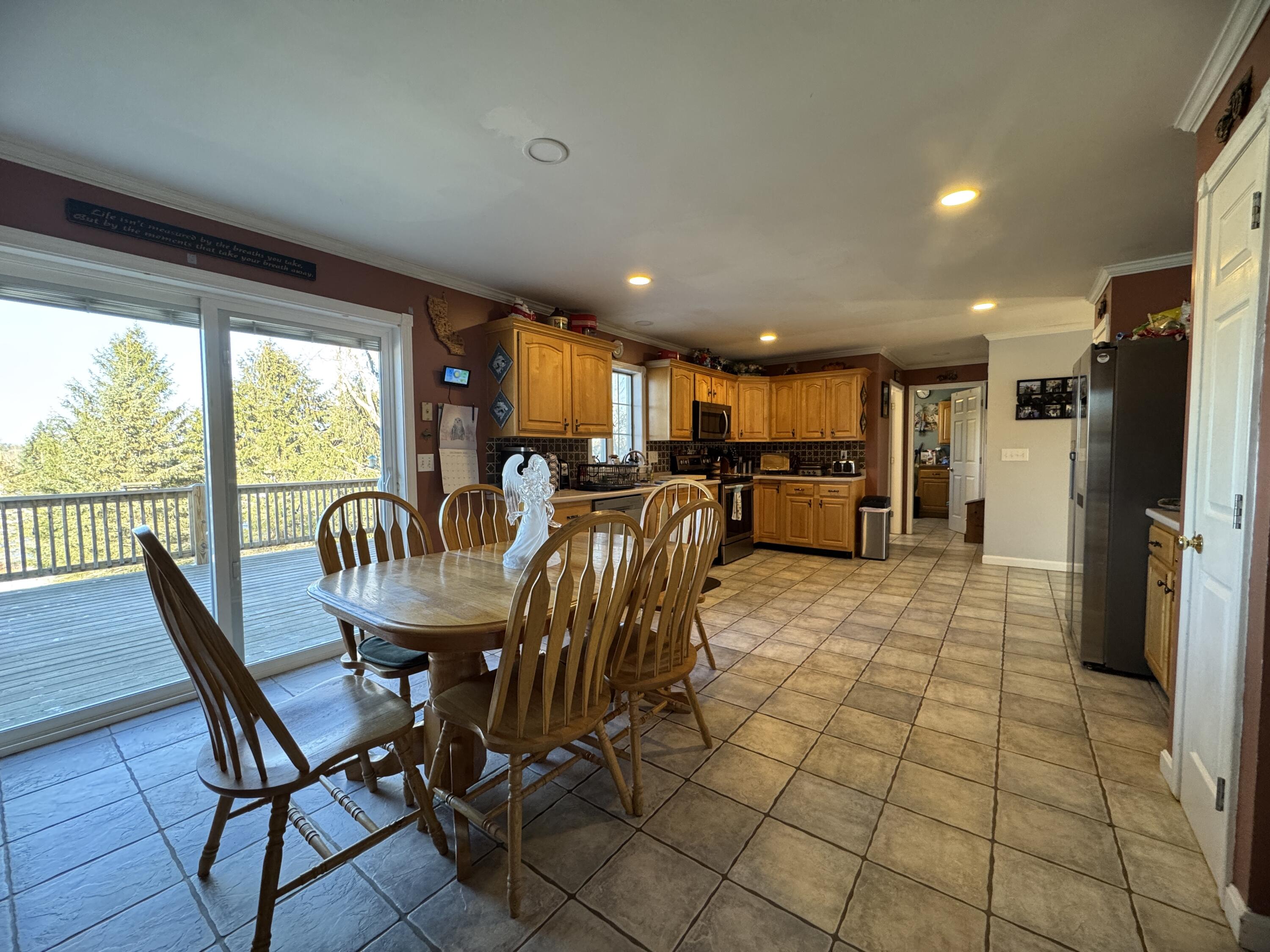 387 Exeter Road, Corinth, ME, 04427