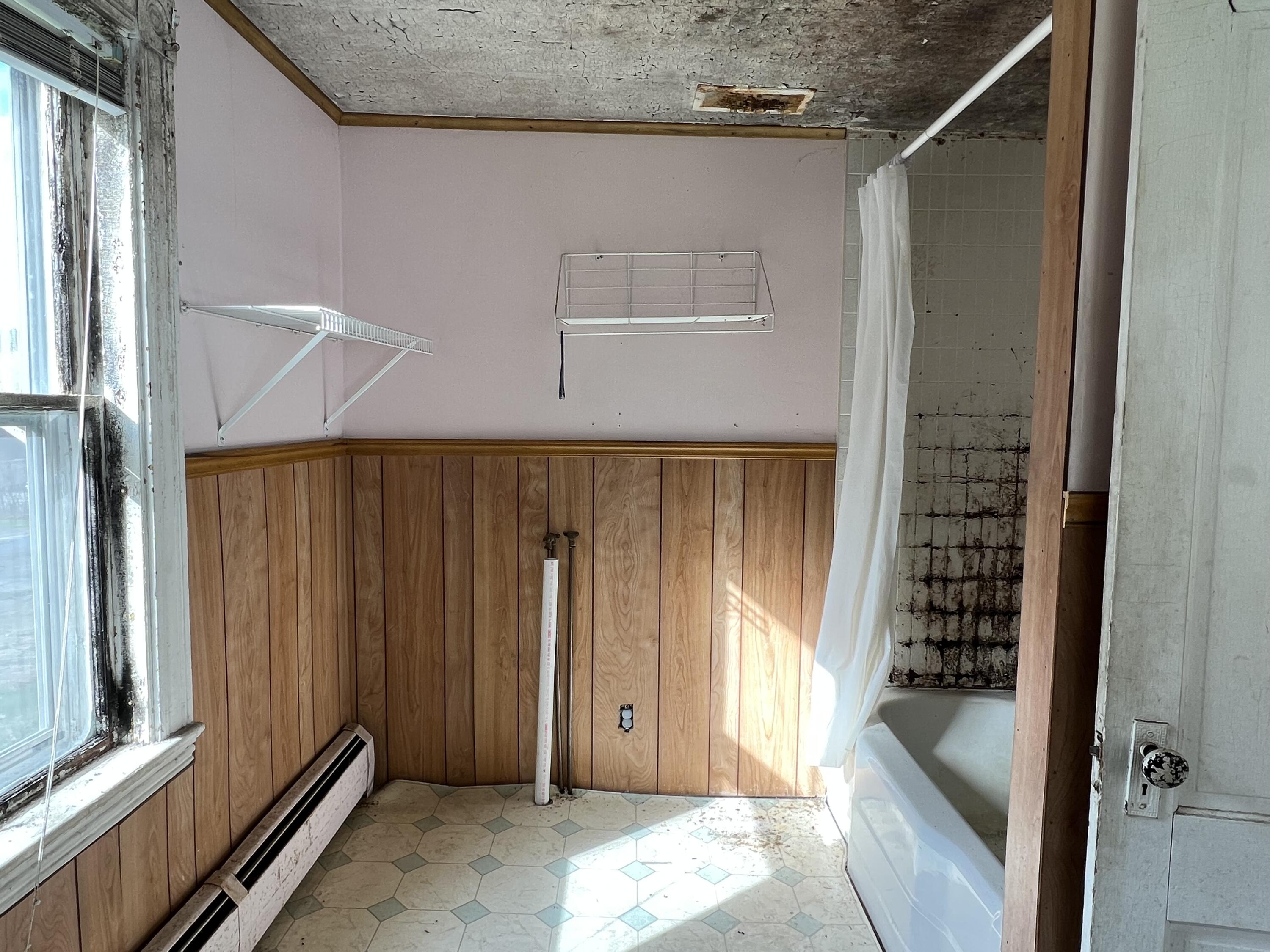 26 S Railroad Street, Roxbury, ME, 04275