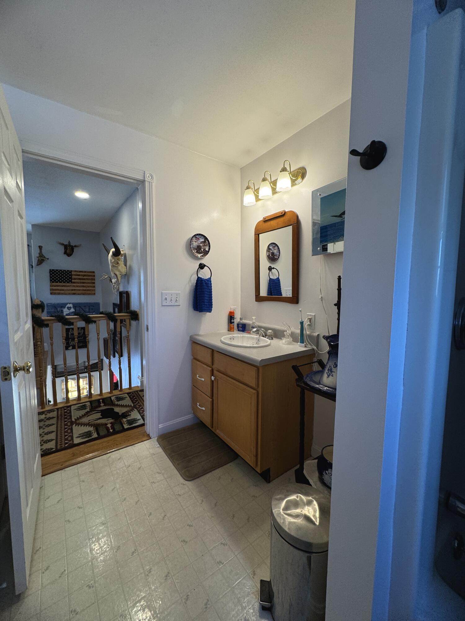 387 Exeter Road, Corinth, ME, 04427