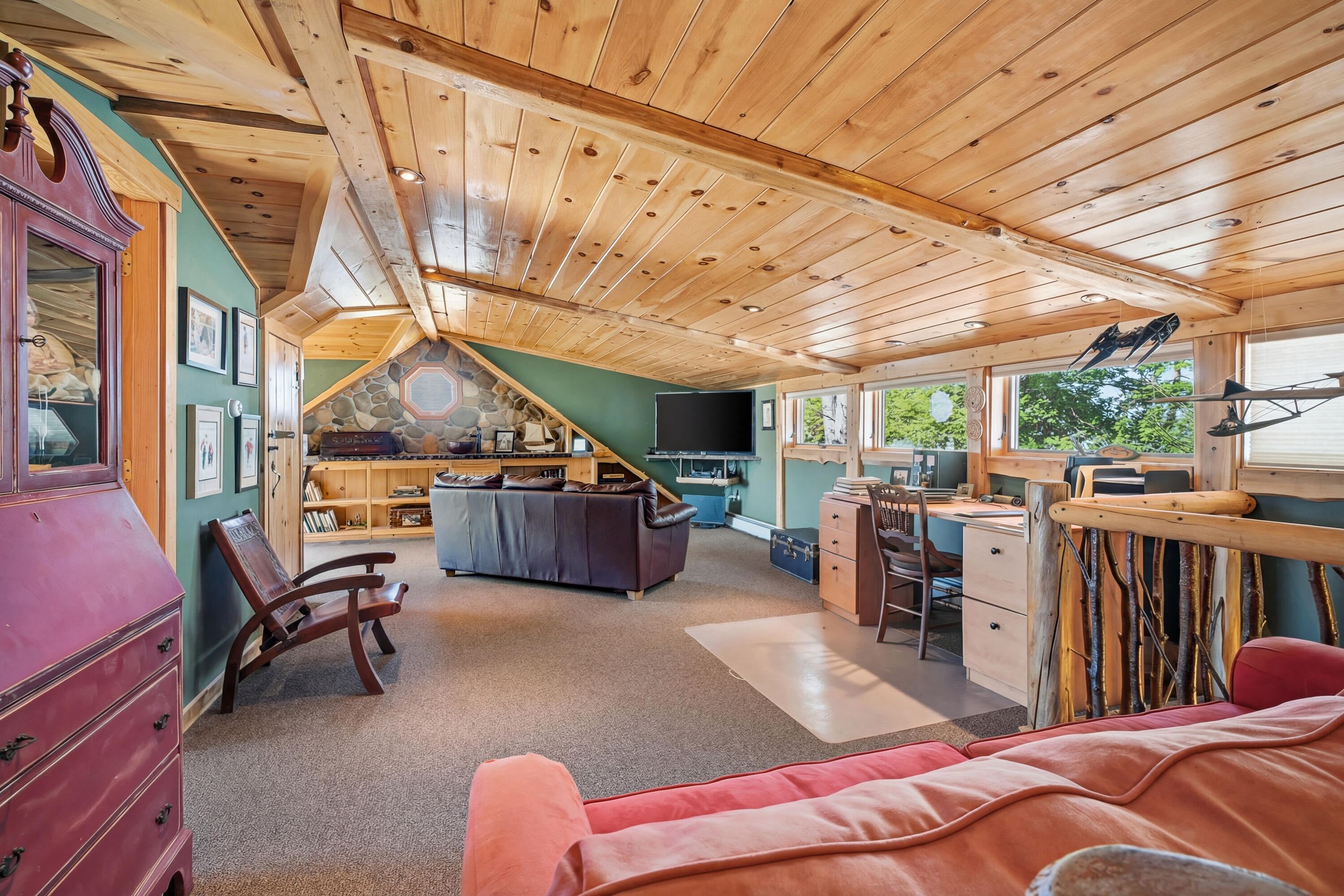 99 Abena Shores, Belgrade, ME, 04917