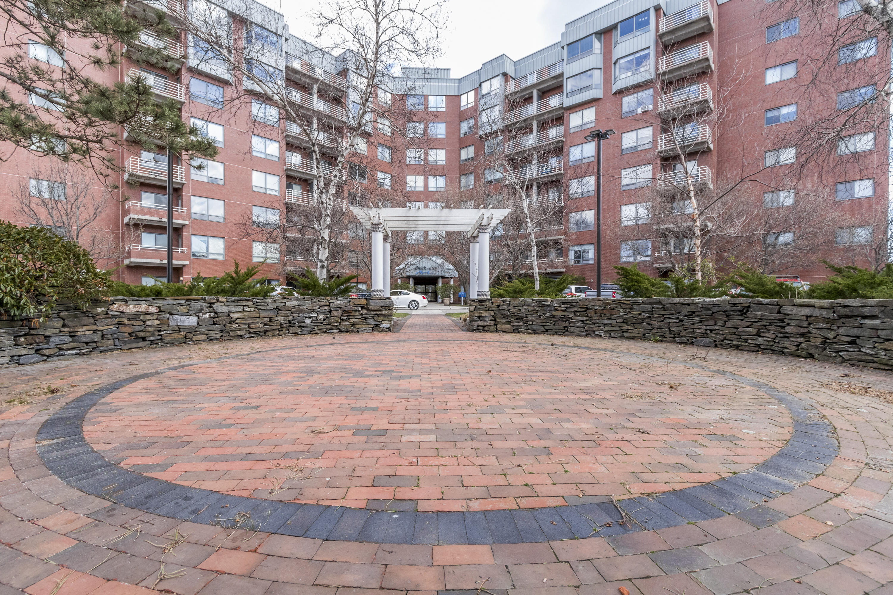 148 Breakwater Drive, #807, South Portland, ME 04106 20240415KJ-71009