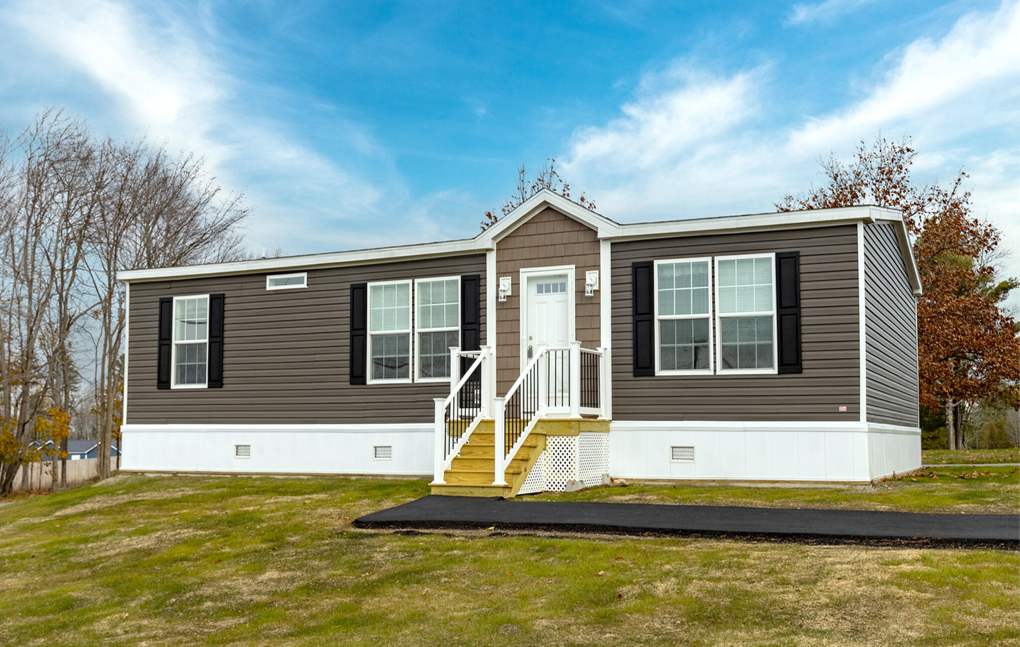 30 Main Road, Holden, ME, 04429