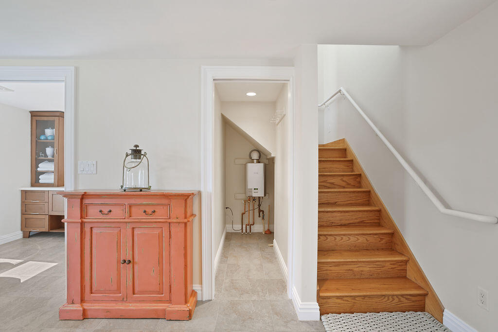 189 Western Avenue, Kennebunk, ME, 04043