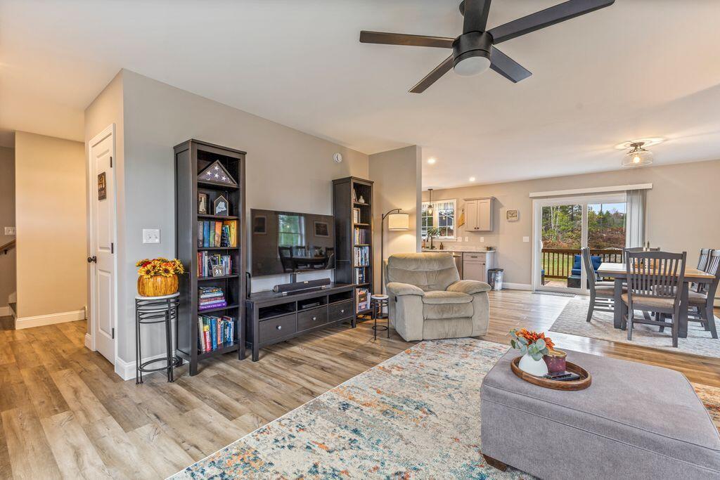 11 Estes Drive, Standish, ME, 04085