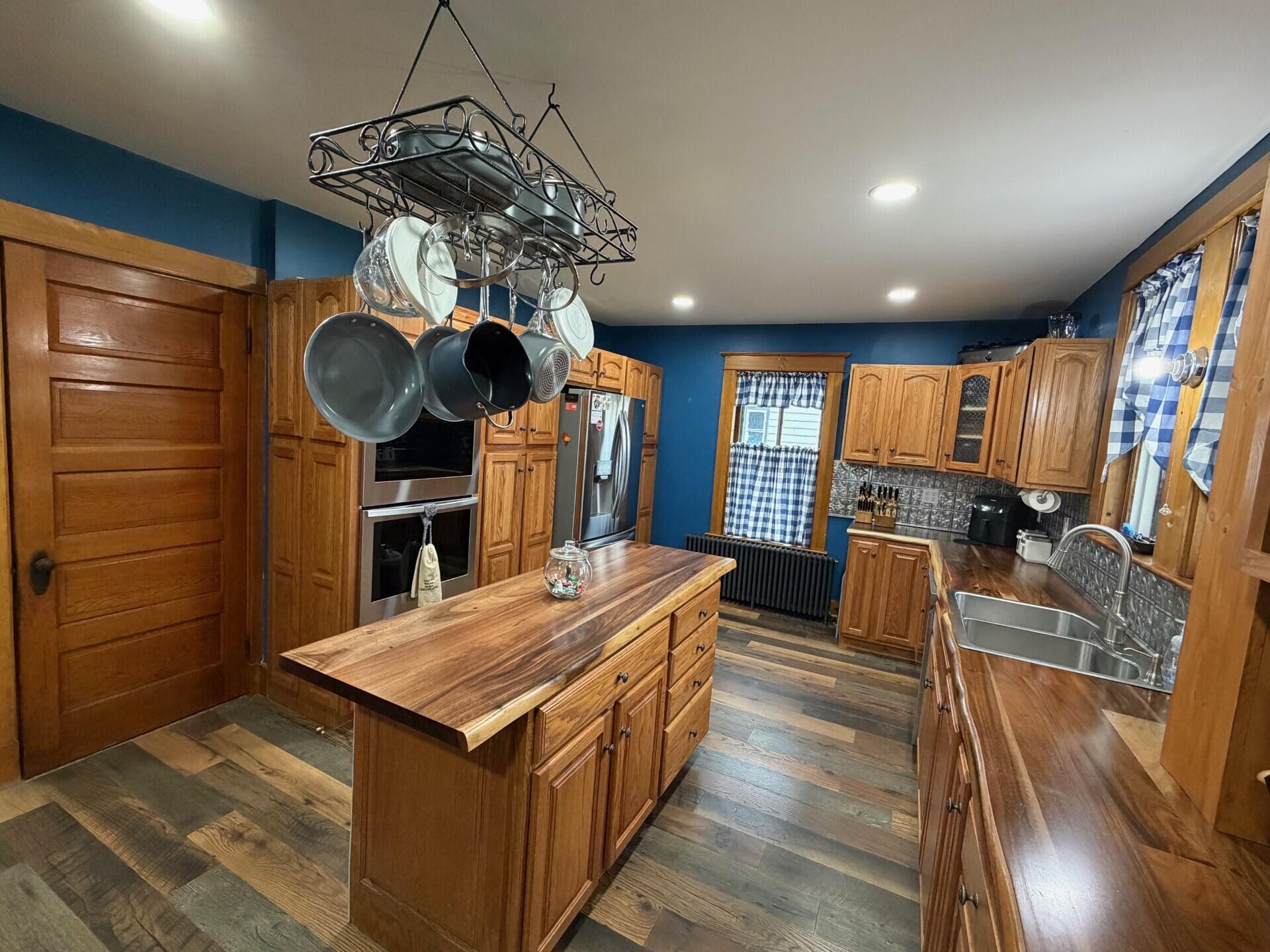 21 Bowdoin Street, Houlton, ME, 04730