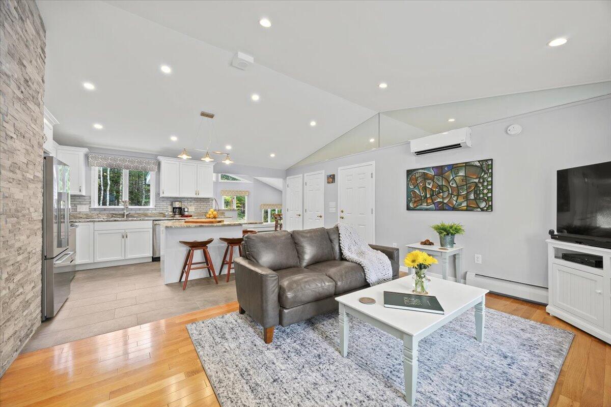 40 Old Neck Road, Scarborough, ME 04074 15-40 Old Neck-15