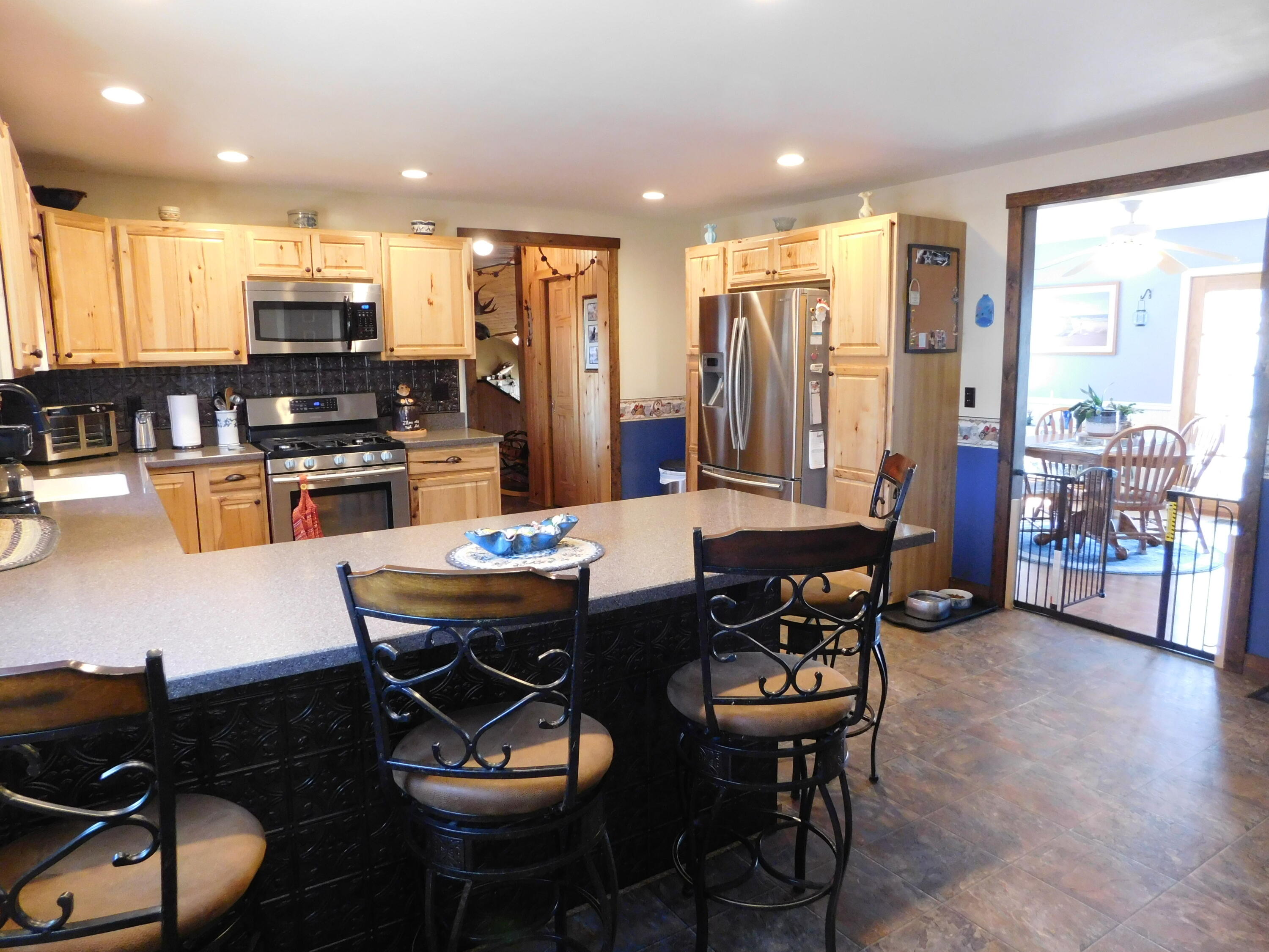 557 Enfield Road, Lincoln, ME, 04457