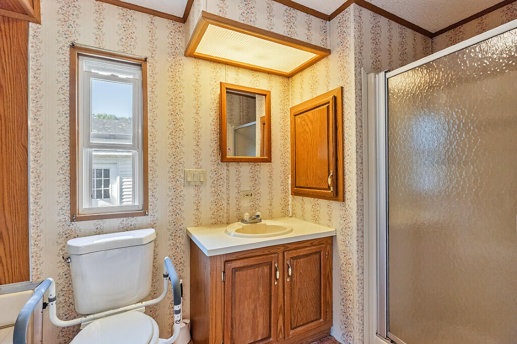 41 Milkweed Lane, Sidney, ME, 04330