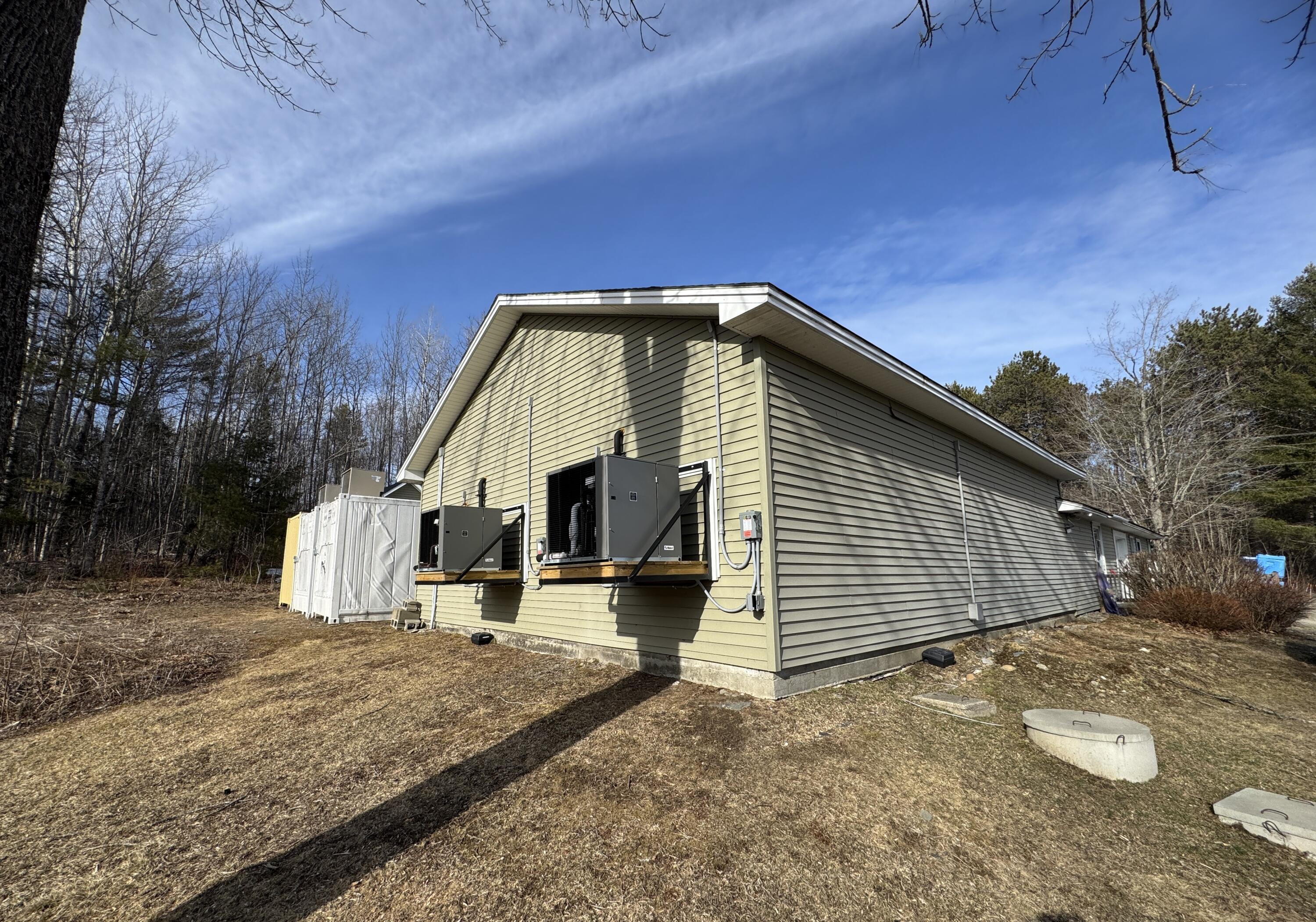 1225 W Main Street, Dover-foxcroft, ME, 04426