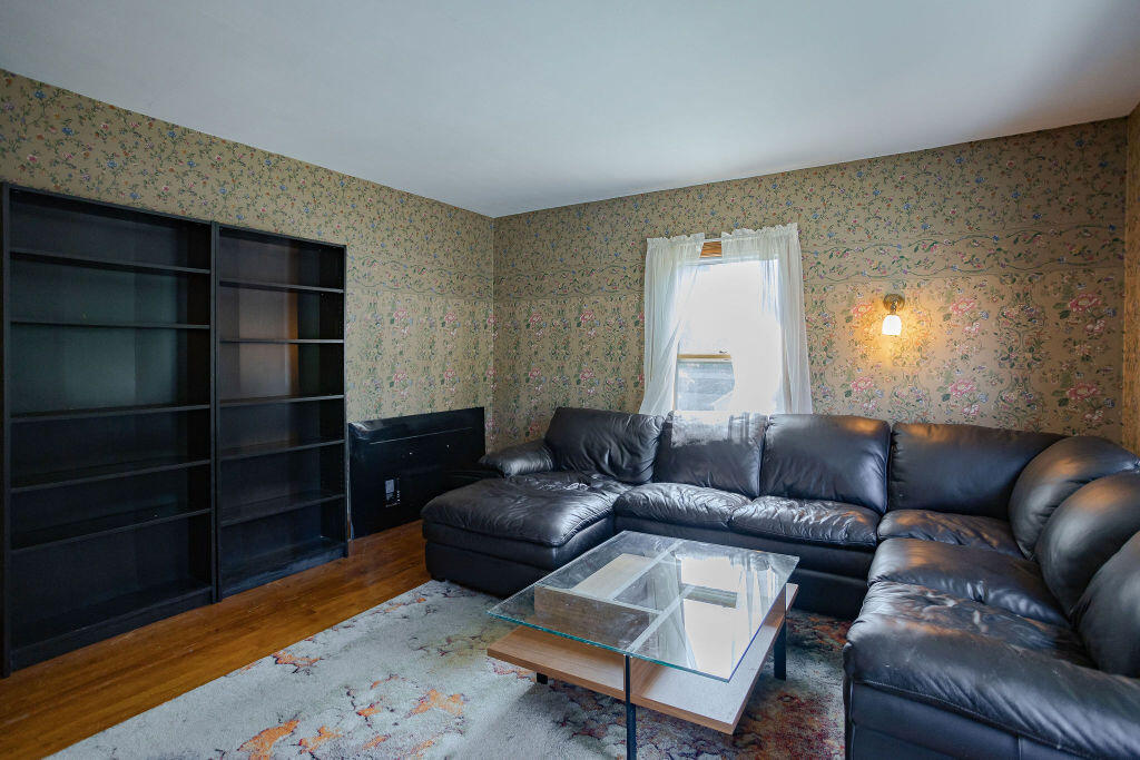 72 Main Street, Peru, ME, 04290