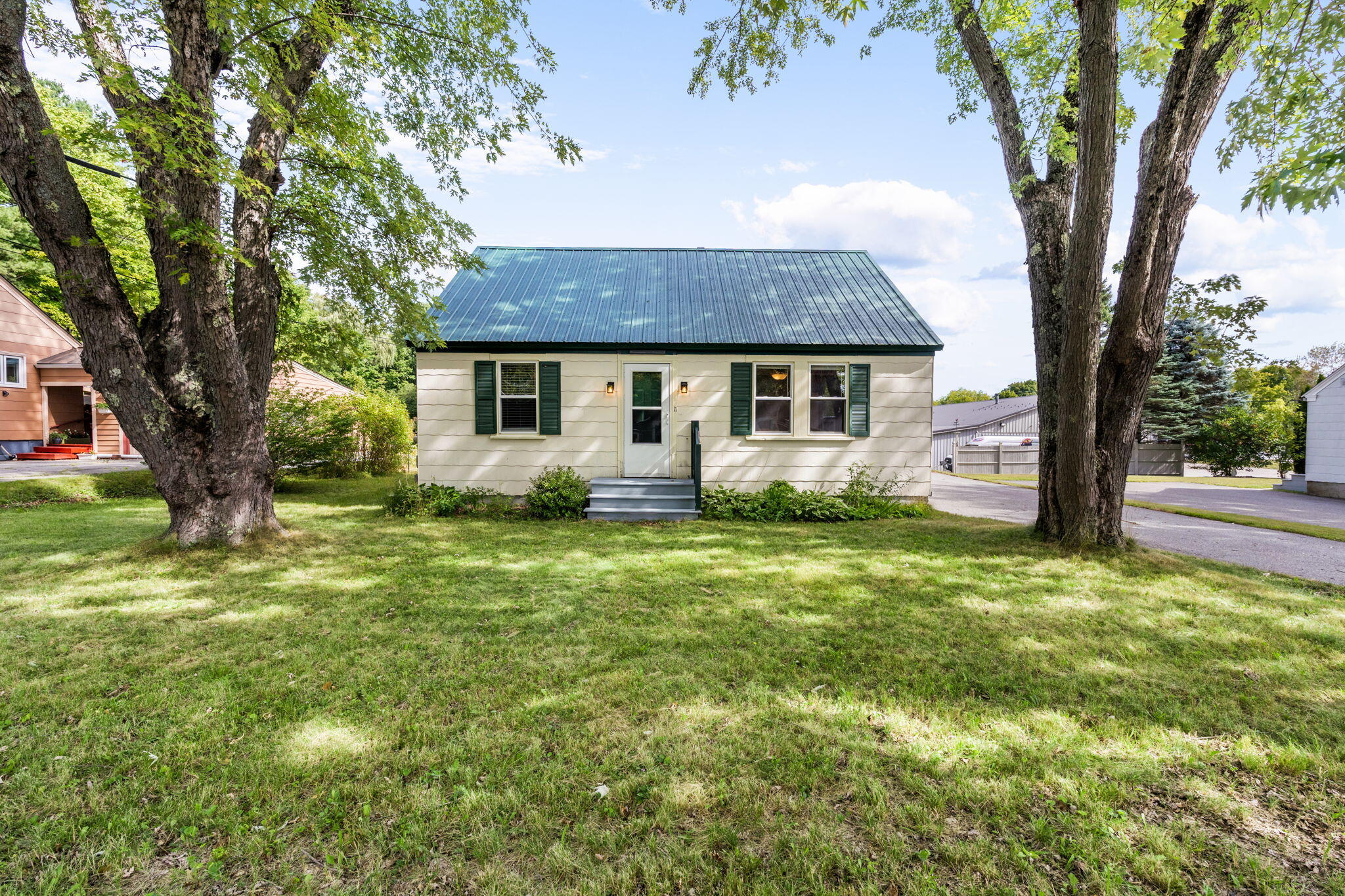 Photo of 11 Charles Street Winthrop ME 04364