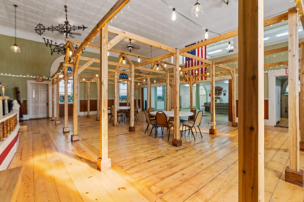 83 Main Street, Phillips, ME, 04966