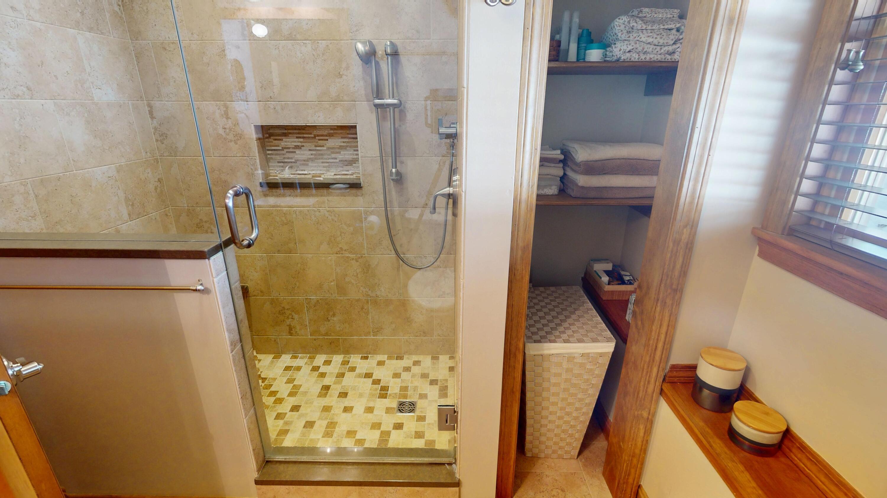 1013 Sunset Avenue, Glenburn, ME, 04401