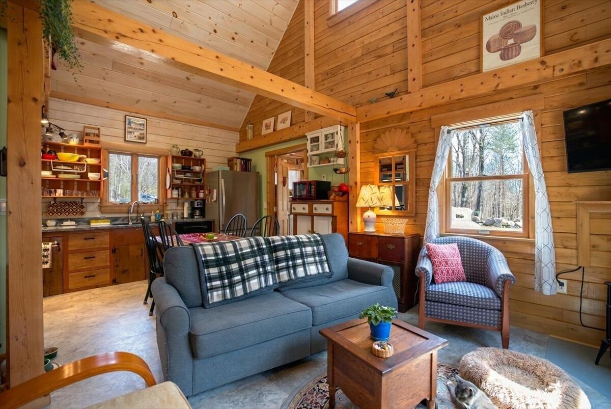 7 Abbott Hill Road, West Paris, ME, 04289