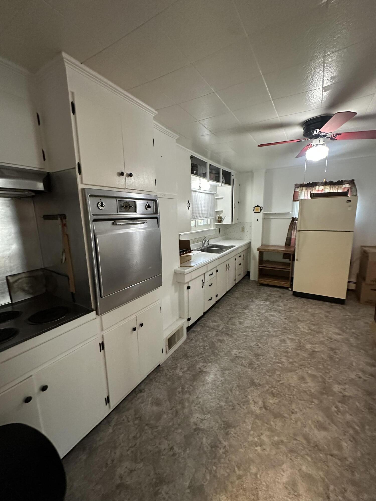 47 York Street, Millinocket, ME, 04462