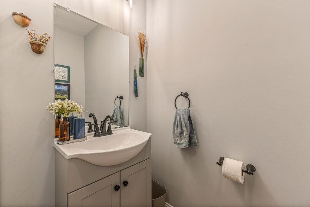 11 Estes Drive, Standish, ME, 04085