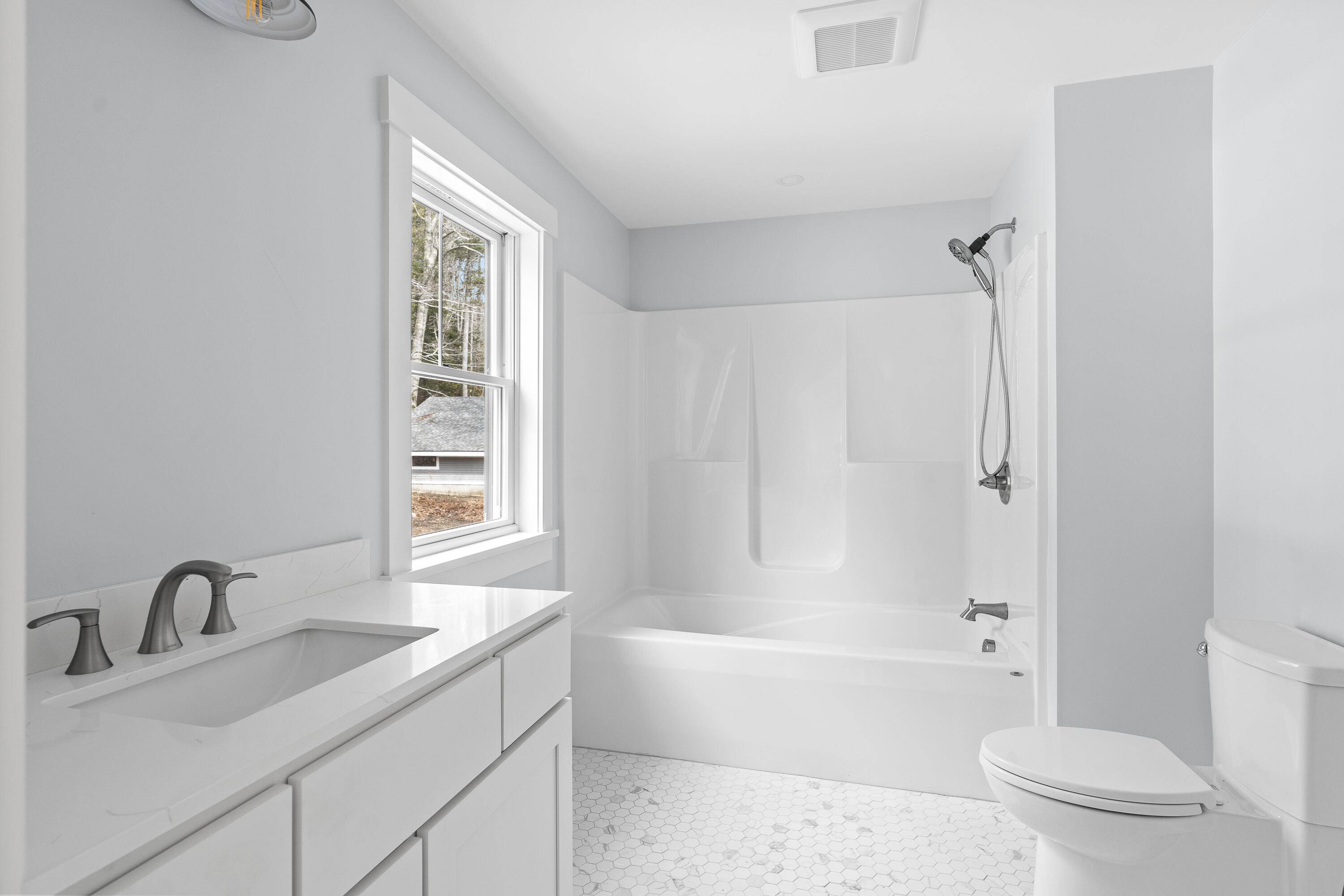 31 Viking Way, Bristol, ME, 04539