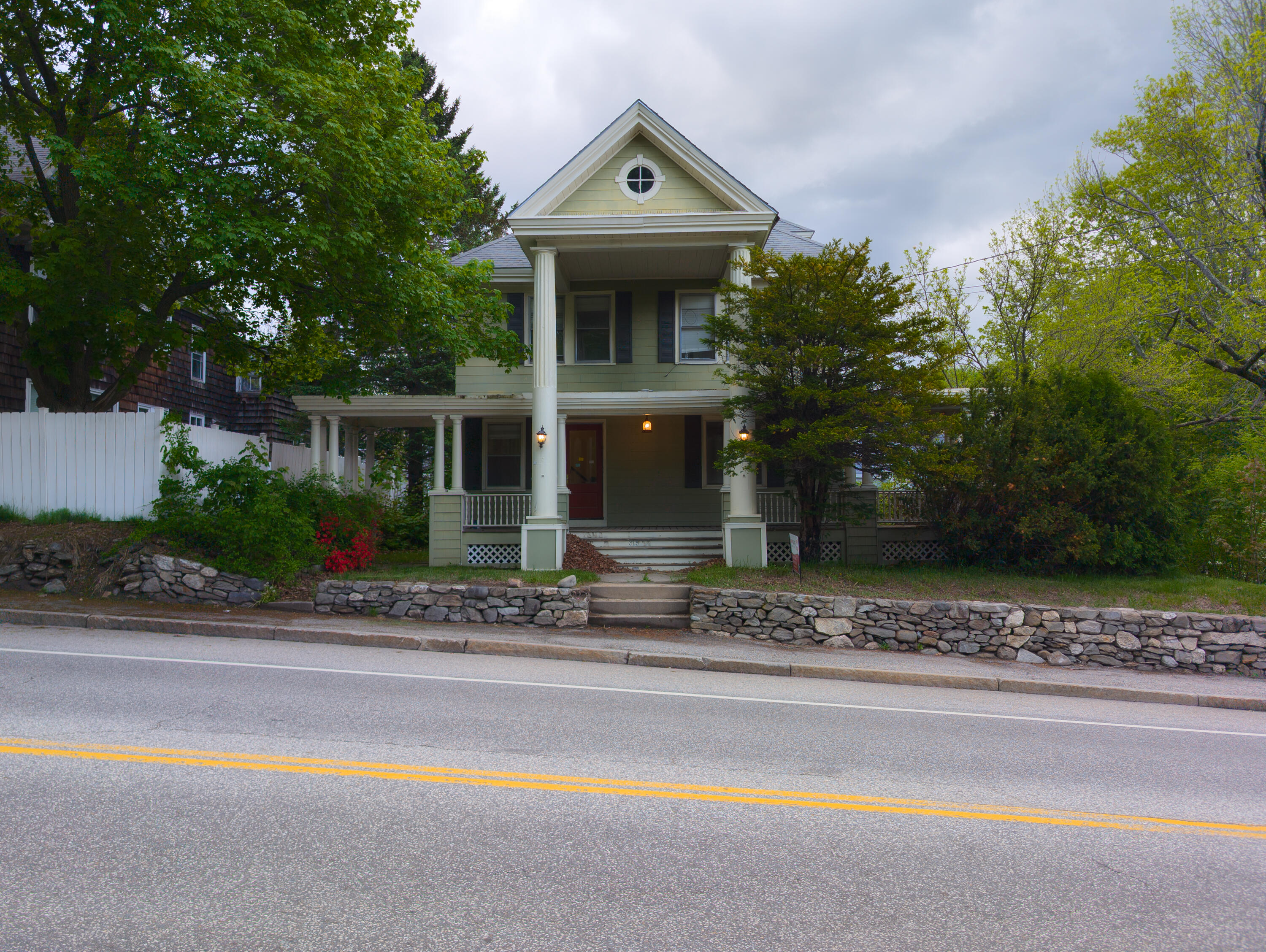 Photo of 325 Court Street Auburn ME 04210