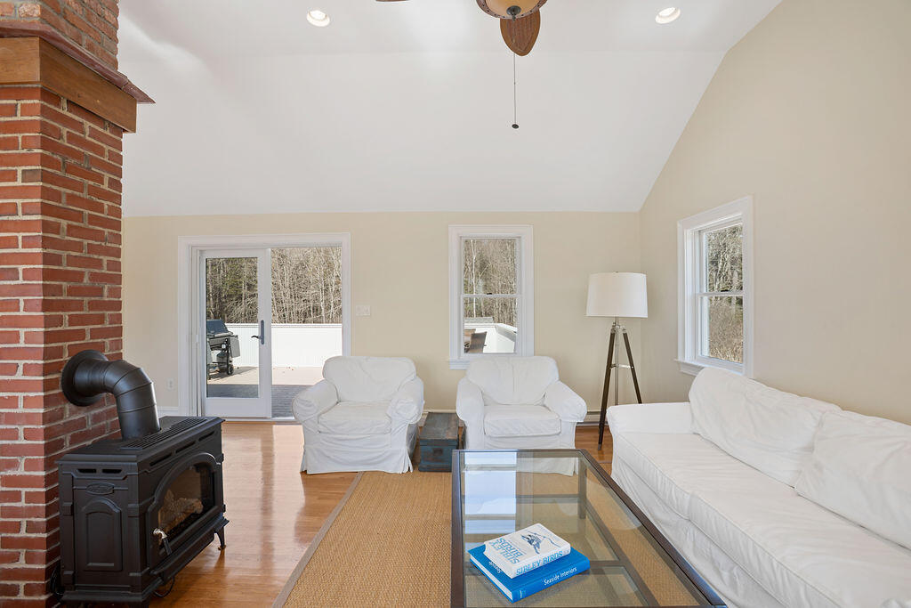 189 Western Avenue, Kennebunk, ME, 04043