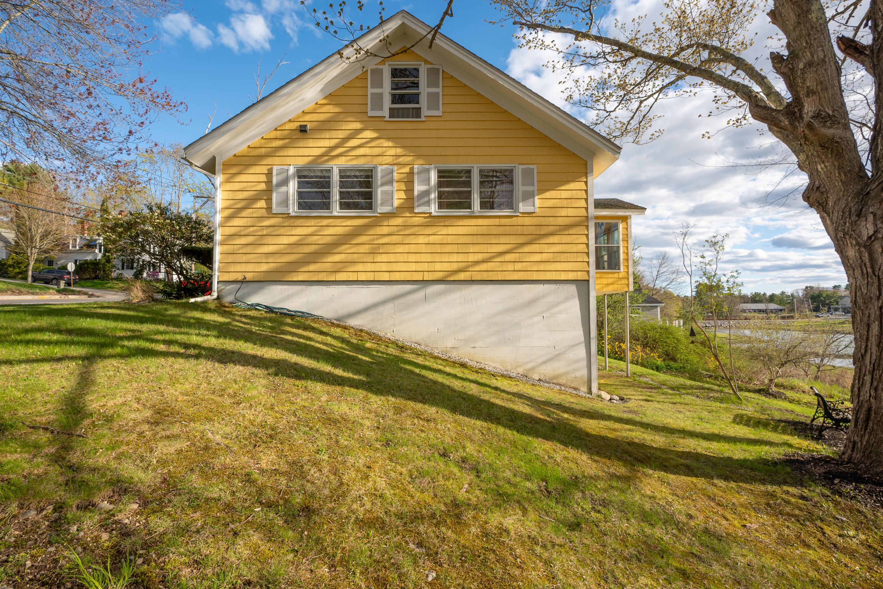 Damariscotta Real Estate – Homes for Sale in a Classic Coastal Town Damariscotta Real Estate – Homes for Sale in a Classic Coastal Town