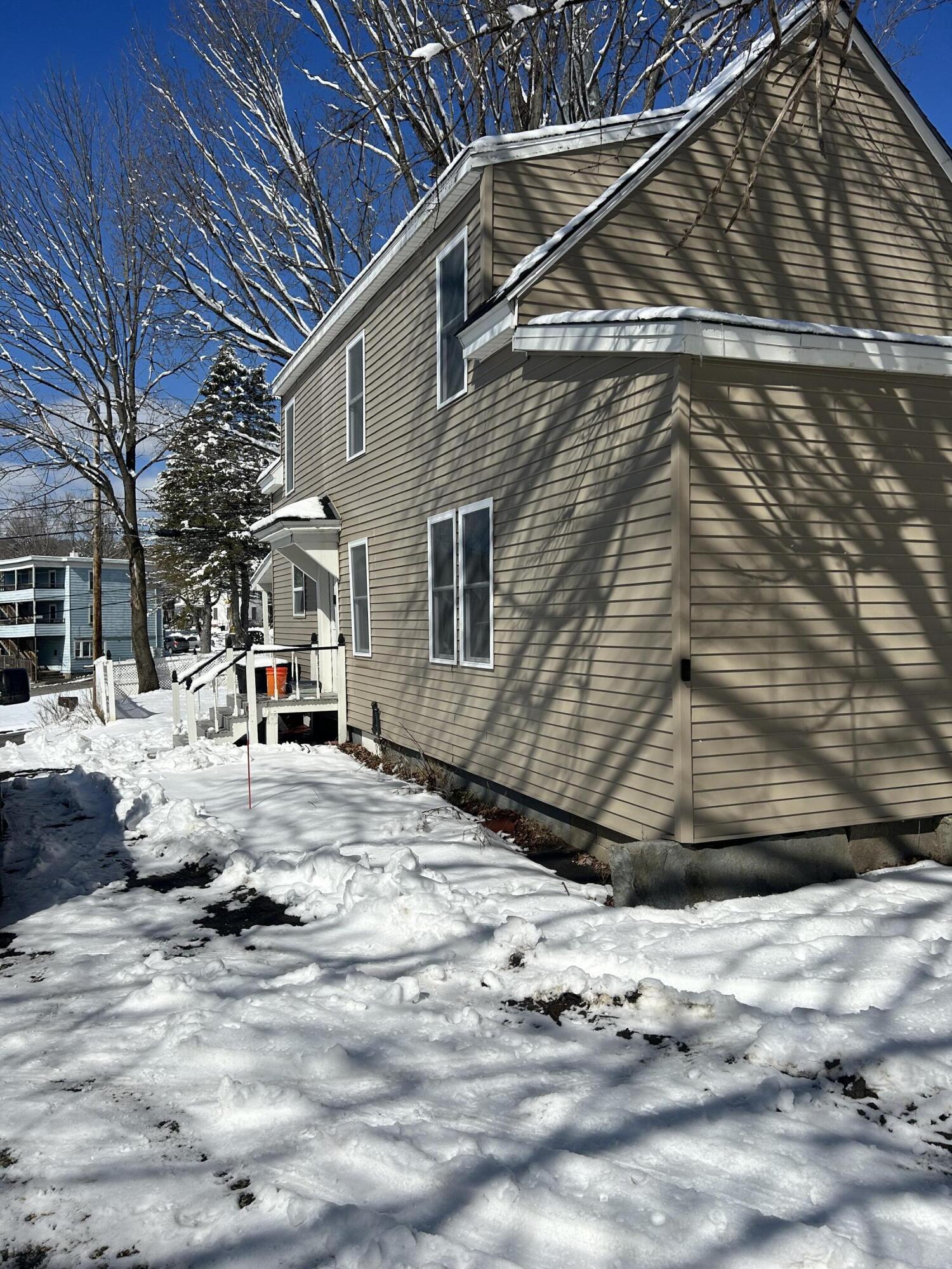 7 Washington Street, Augusta, ME, 04330