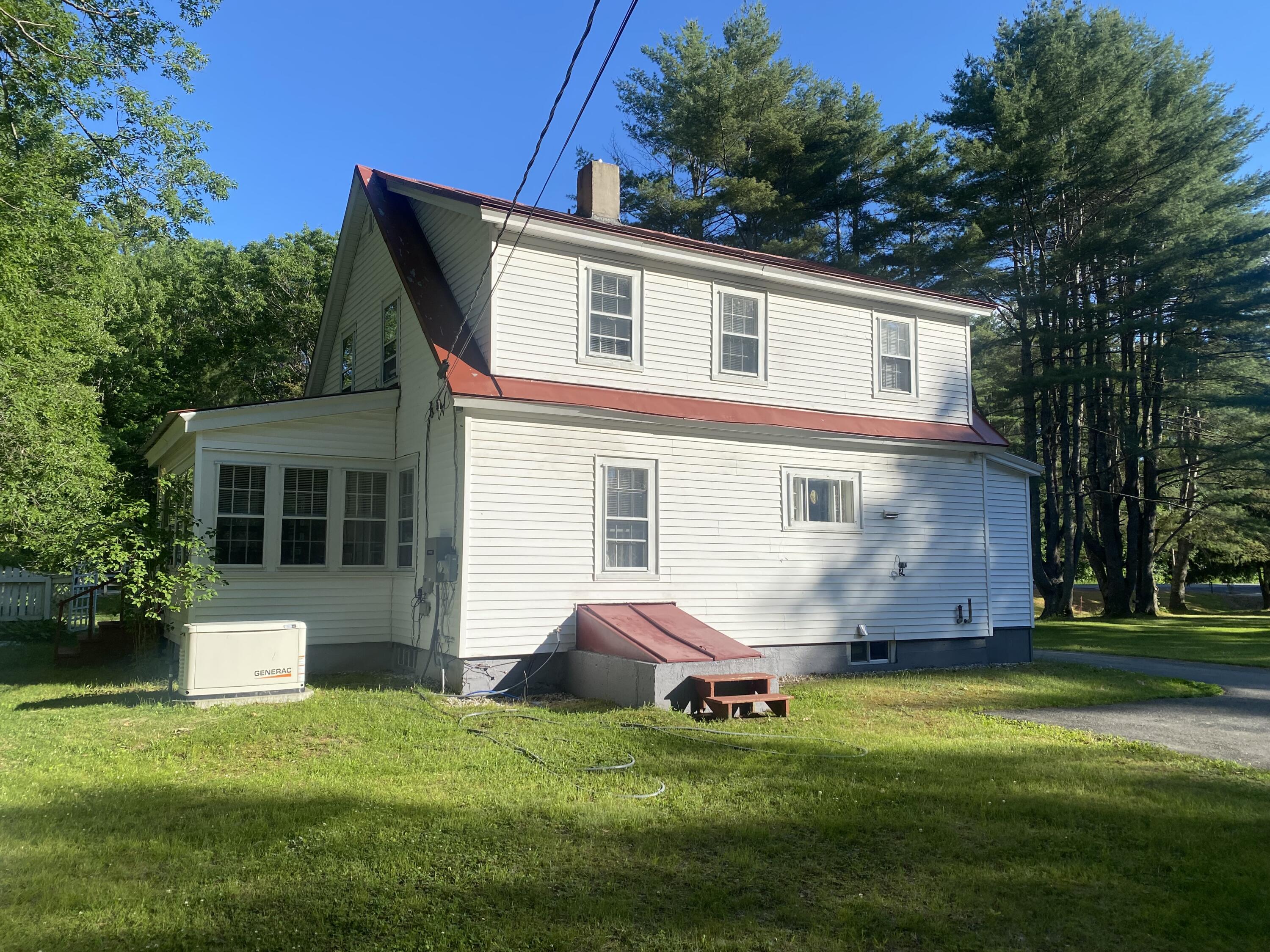 316 Canaan Road, Skowhegan, ME 04976 3 Back