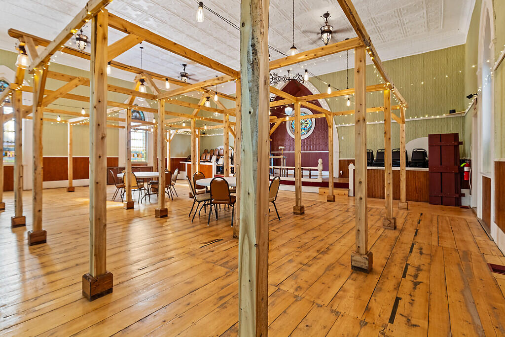 83 Main Street, Phillips, ME, 04966