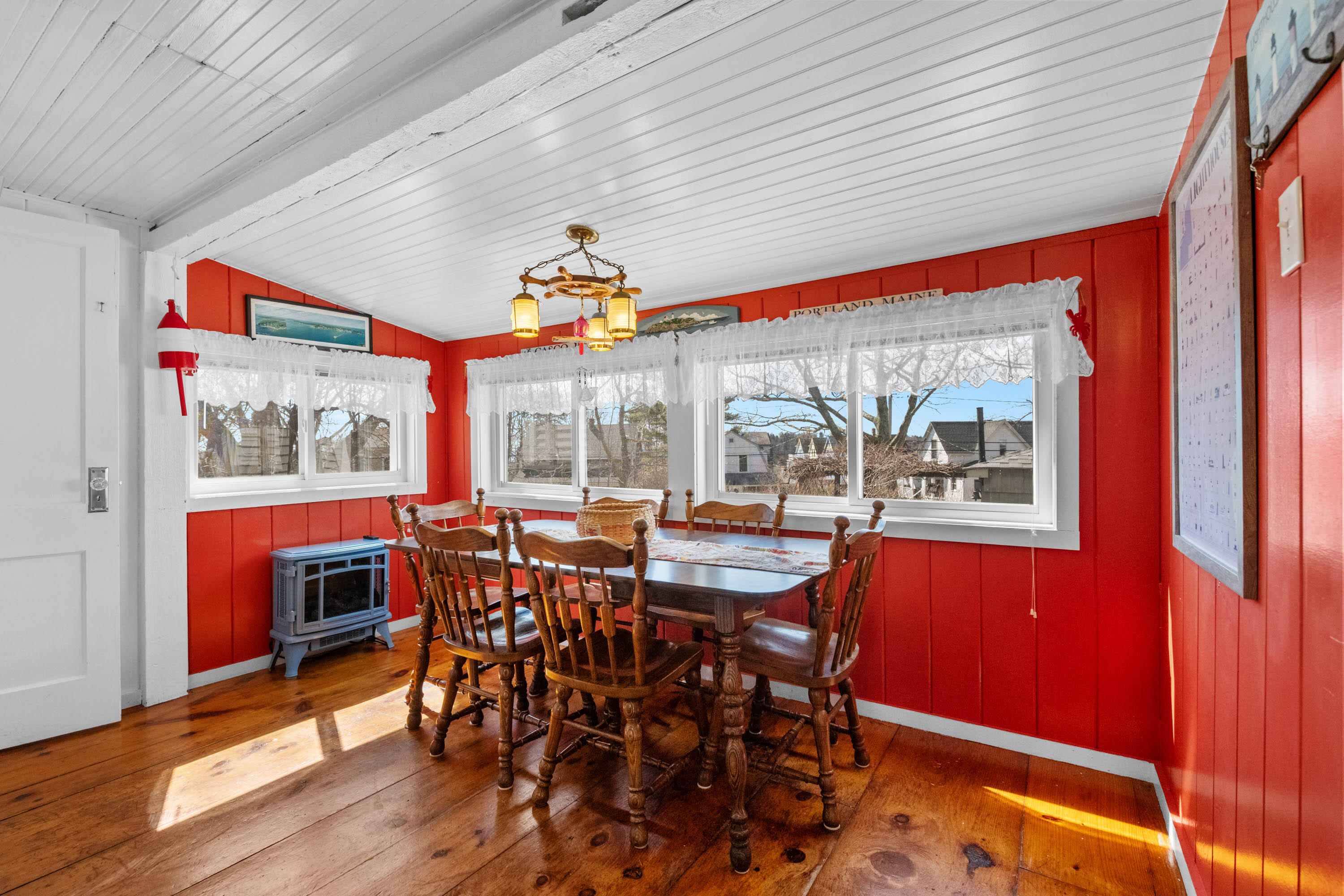 11 Oakland Avenue, Portland, ME, 04108