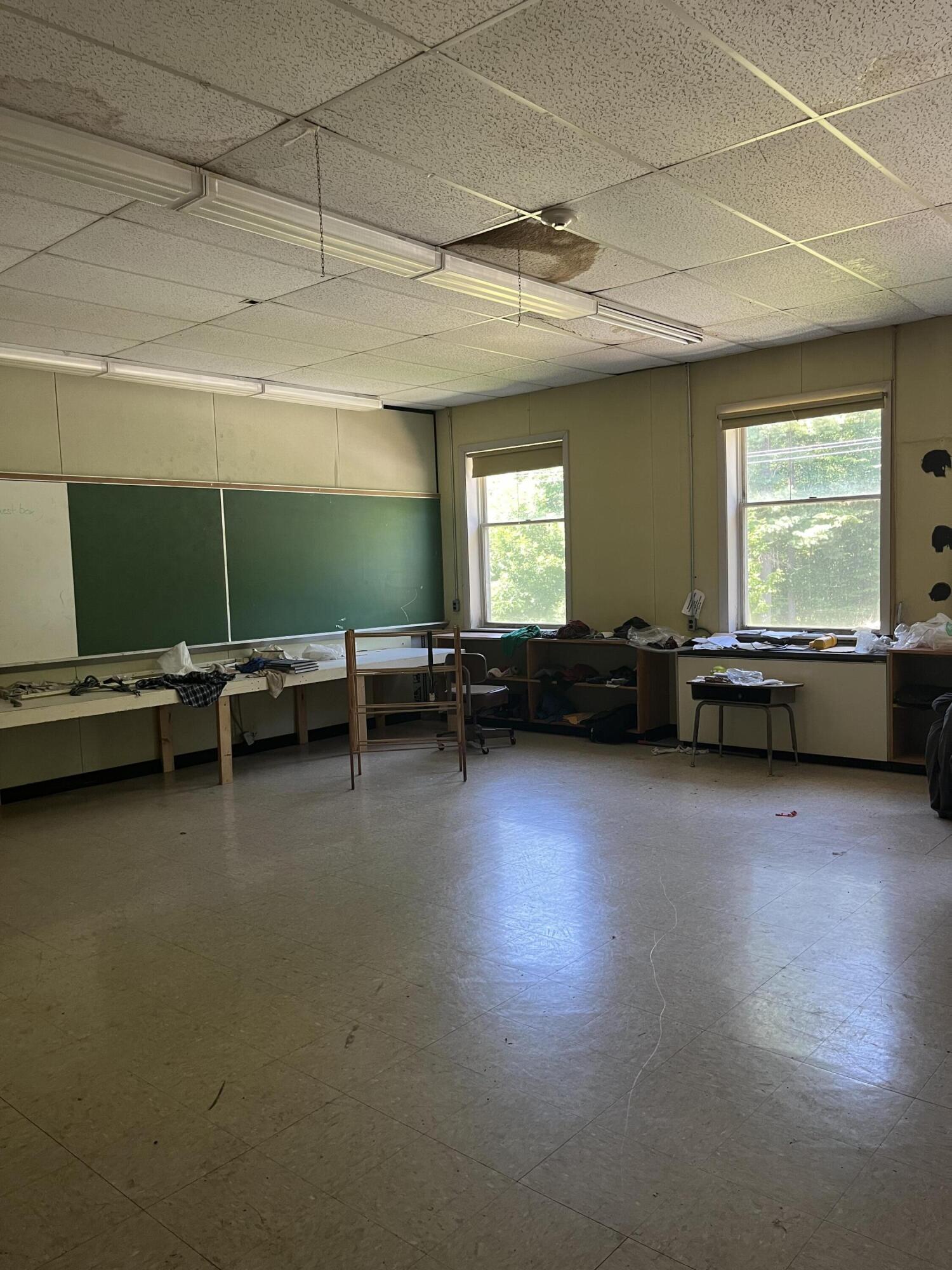 41 Graham Lane, Mattawamkeag, ME, 04459