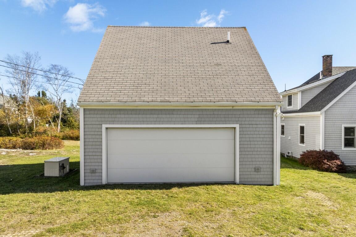 22 Gray Road, Southport, ME, 04576